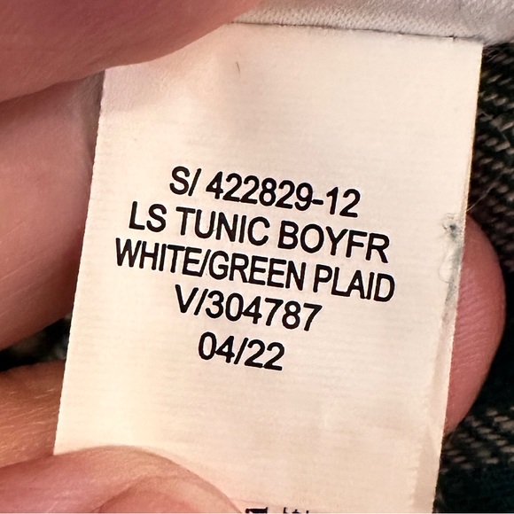 Old Navy The Boyfriend Shirt Womens Size L Green White Plaid Flannel Cozy Layer - Picture 9 of 10